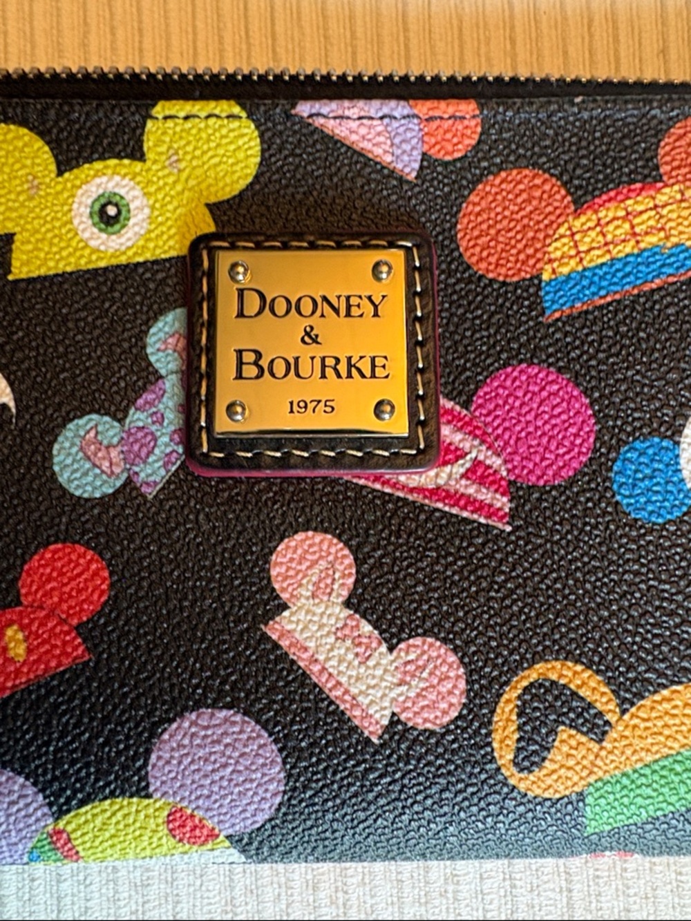 Dooney & Bourke Pebble Grain Disney Park Wallet